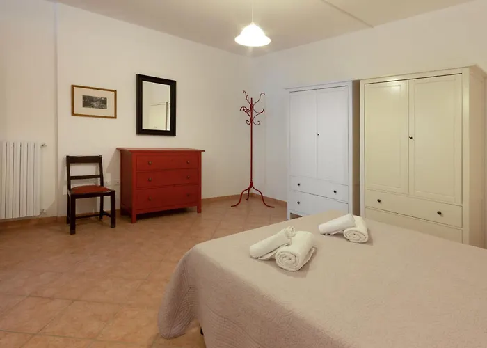 Le Debbiare-2 By Interhome